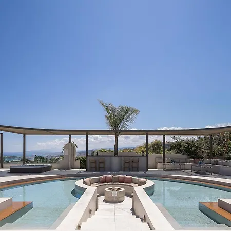 Belle, Where Sea Views Meet Sunset Magic By Etouri Βίλα