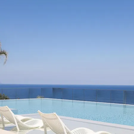 Belle, Where Sea Views Meet Sunset Magic By Etouri Βίλα *